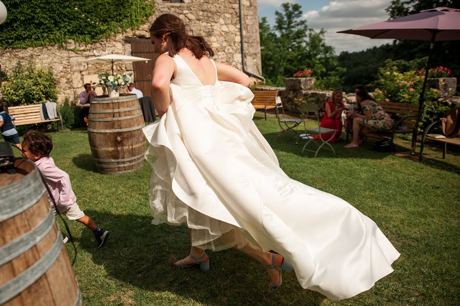 Fotografo di matrimoni Elena Joland (labellefrance). Foto del 13 novembre 2019