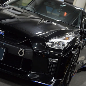 NISSAN GT-R R35