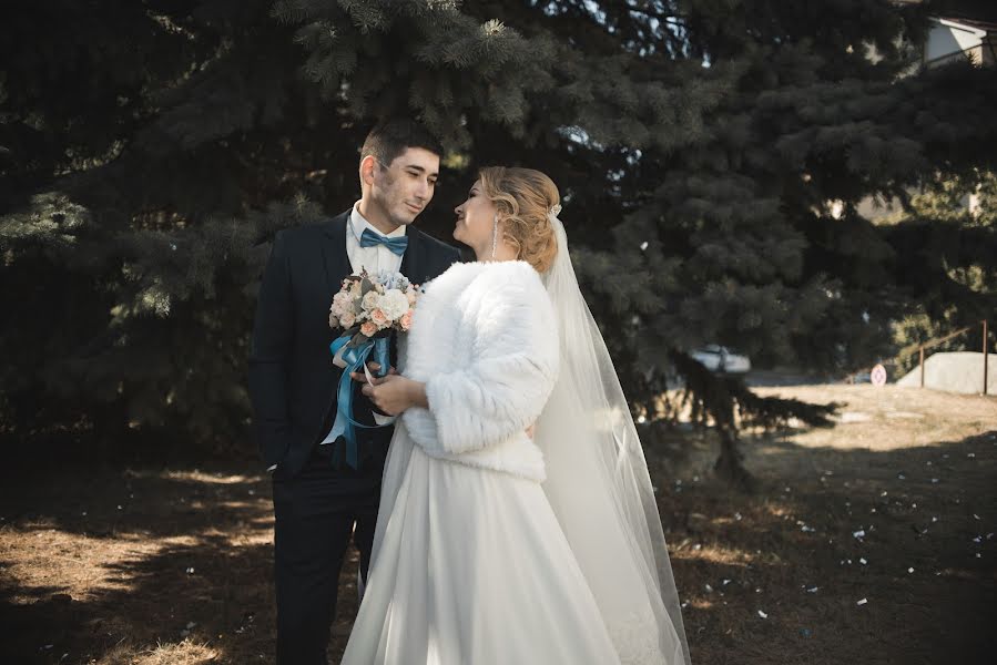Wedding photographer Maksim Ponon (gleam). Photo of 23 October 2017