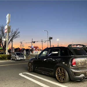 ミニ クロスオーバー JCW