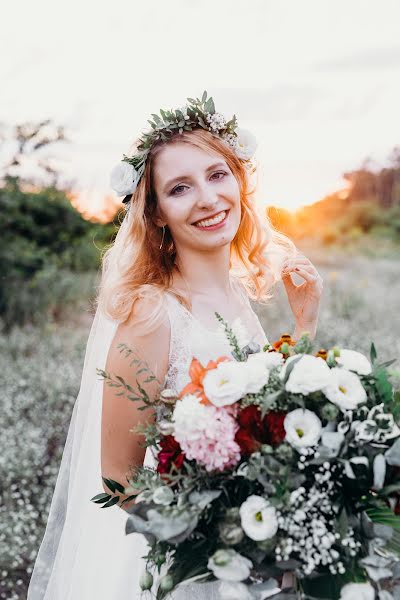 Wedding photographer Agata Opalińska (happybluephoto). Photo of 6 November 2018