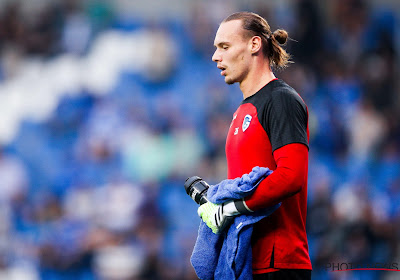 KRC Genk-doelman Maarten Vandevoordt heeft duidelijke mening over wangedrag van eigen supporters