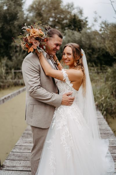 Fotógrafo de casamento Janine Lindekugel (jayli). Foto de 11 de outubro 2023