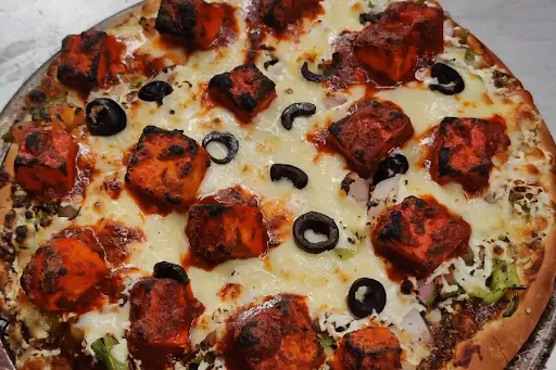 Paneer Tikka Fire Smokycheese Pizza