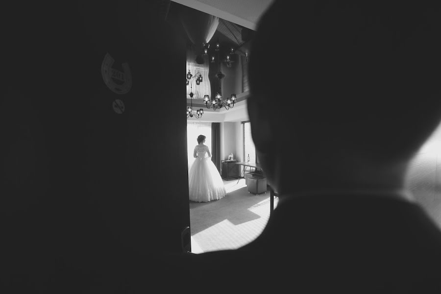 Fotografo di matrimoni Maksim Selin (selinsmo). Foto del 3 maggio 2019