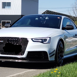 RS5 クーペ B8