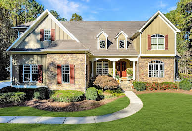 House with pool and garden 2