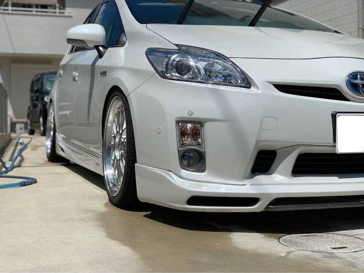 プリウスのドライブ・DIY・洗車・タイヤ交換に関するカスタム事例の投稿画像2枚目