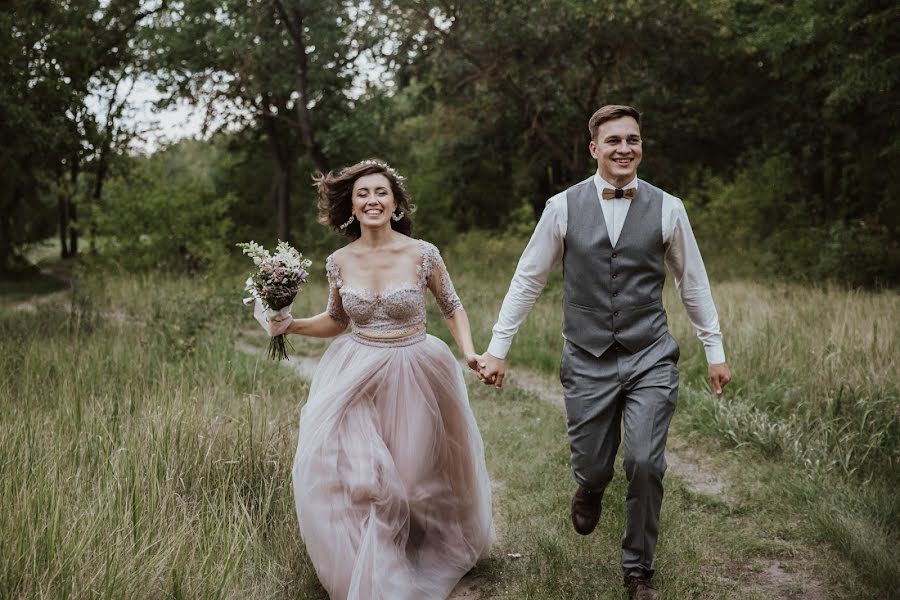 Wedding photographer Aleksey Kalinovskiy (glubina89). Photo of 19 March 2019