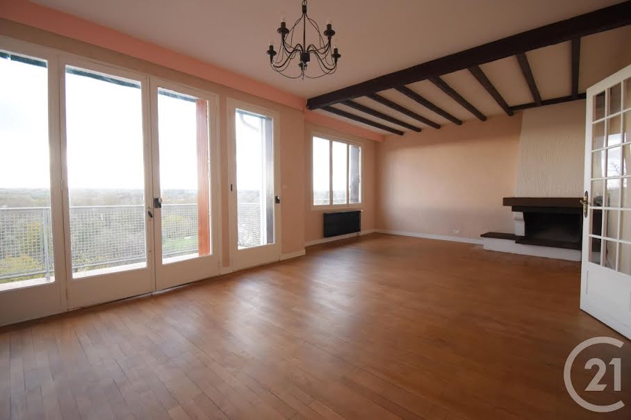 Vente maison 8 pièces 191.69 m² à Abrest (03200), 125 000 €