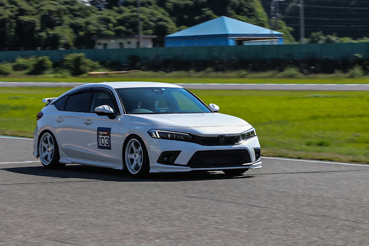 シビックの#HONDA・SPOON SPORTS・mugen・YOKOHAMAWHEEL・HKSに関するカスタム事例の投稿画像1枚目