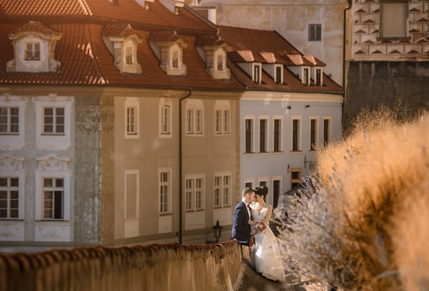 Fotógrafo de casamento Artem Danilov (alkor2206). Foto de 16 de novembro 2018