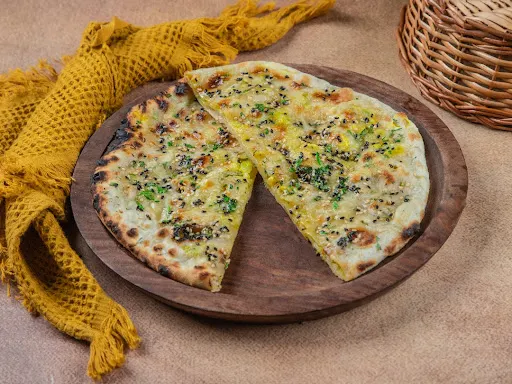 Stuffed Kulcha