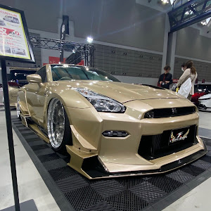 NISSAN GT-R