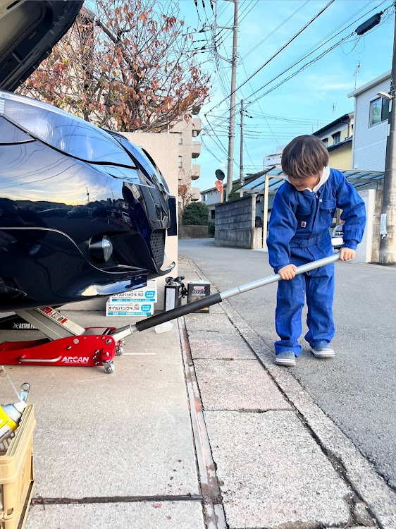 5シリーズ セダンのエンジンオイル交換・そろそろフィルター清掃しないとに関するカスタム事例の投稿画像1枚目