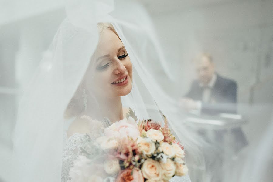 Wedding photographer Irina Mikhaylova (irismi). Photo of 19 April 2019