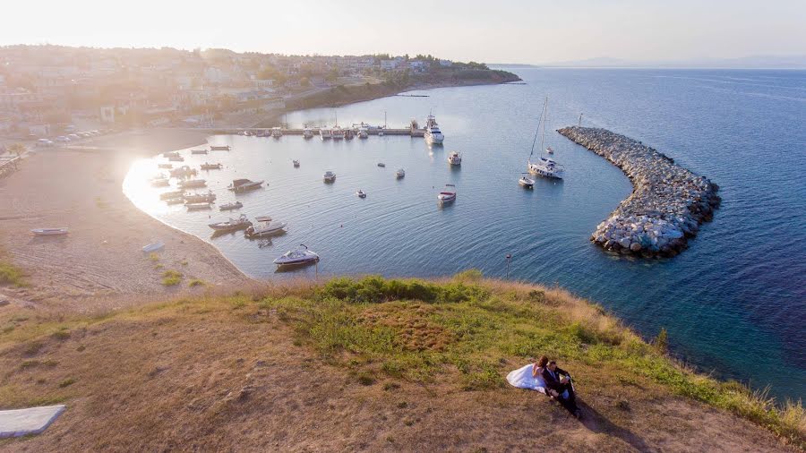 Fotografo di matrimoni George Mouratidis (mouratidis). Foto del 11 luglio 2018