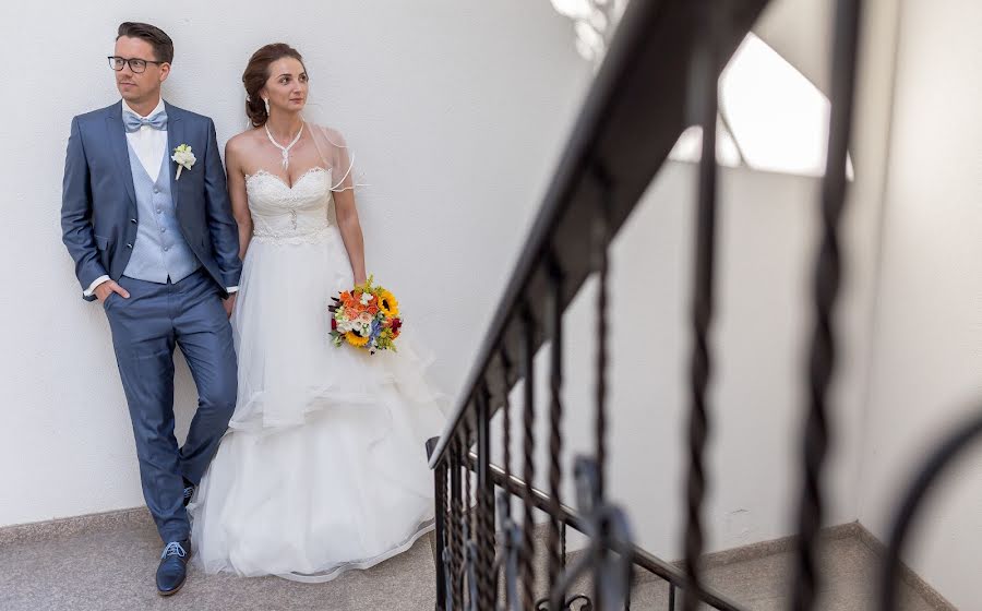 Photographe de mariage Ovi Ci (naostudio). Photo du 12 octobre 2017