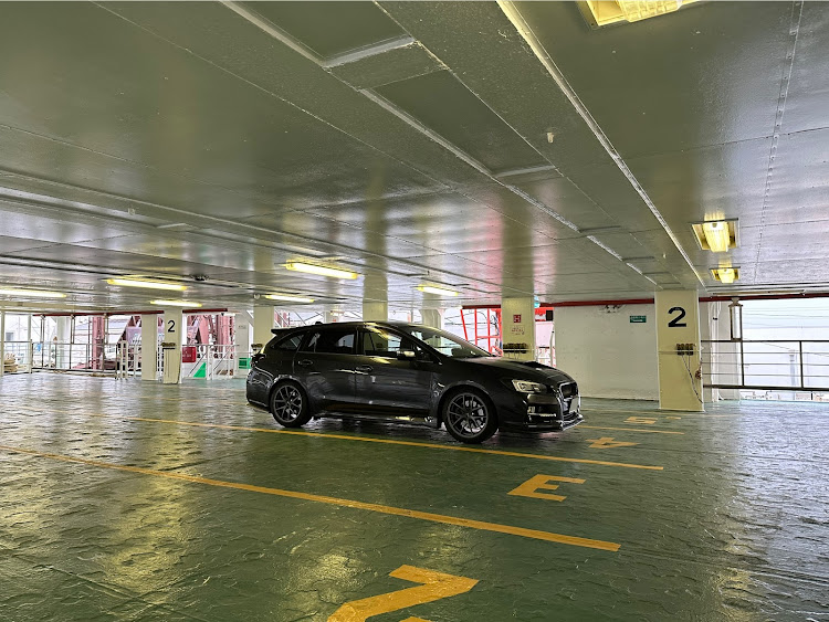 レヴォーグの東京湾フェリー・黄砂まみれ・浜焼き・フェリー最高・洗車しそびれたに関するカスタム事例の投稿画像7枚目