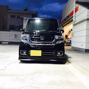 Nボックスカスタム