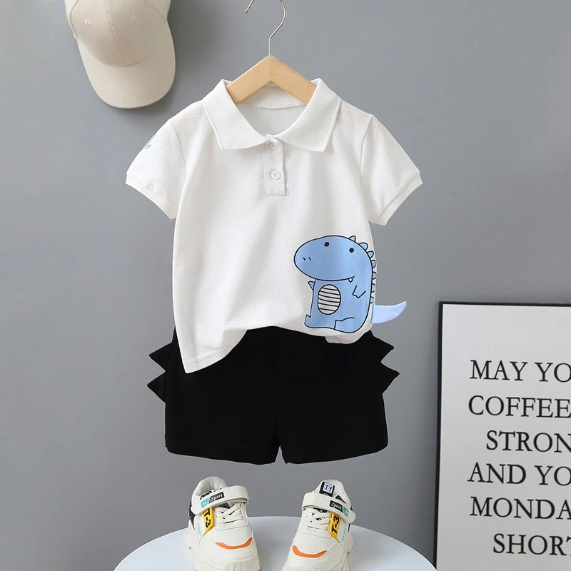 Zomer jongens tweedelige set, korte mouwen, eenvoudige cartoon dierenprint, comfortabel en perfect voor warme dagen.