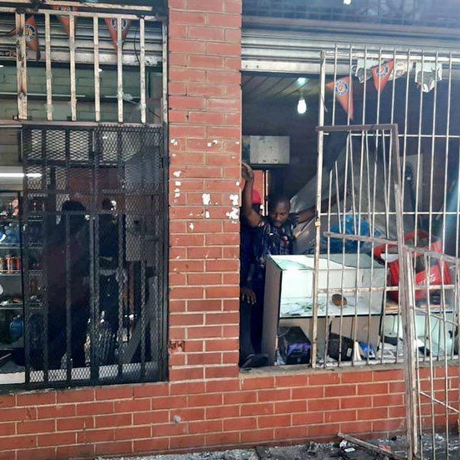 Foreign Owned Shops Looted After New Violence Erupts In Joburg Cbd