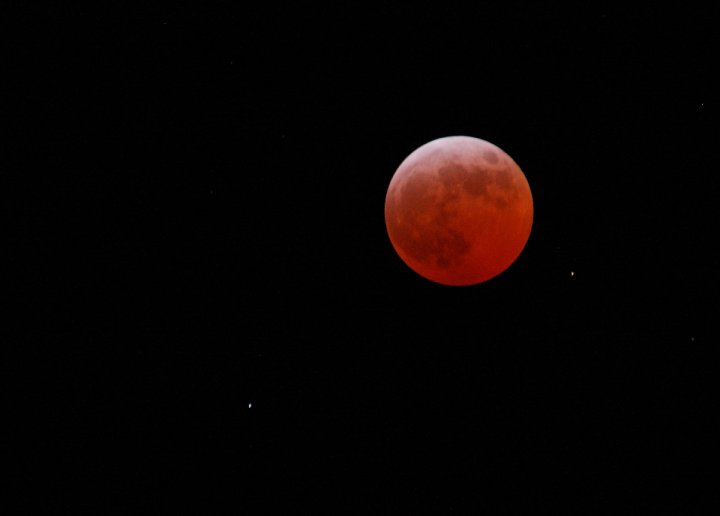 Luna rossa..... di Federico Faletto