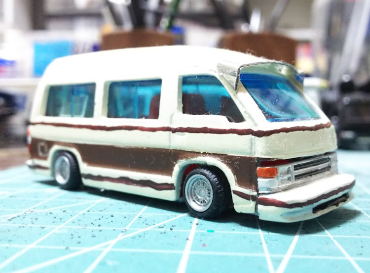 天邪鬼さんが投稿したハイエース・ミニカー・トミカに関するカスタム事例の投稿画像1枚目