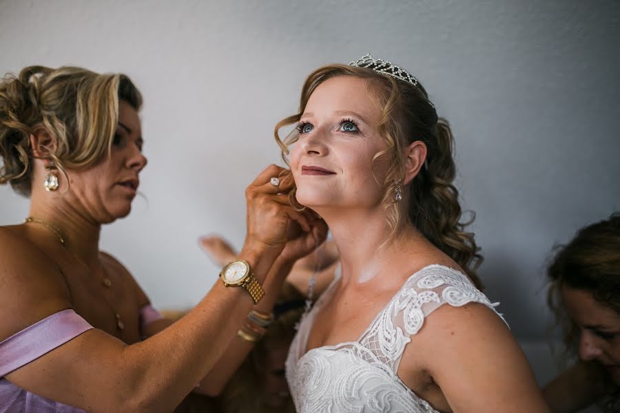 Fotógrafo de casamento Fanni Benkő (fannimbenko). Foto de 8 de outubro 2018