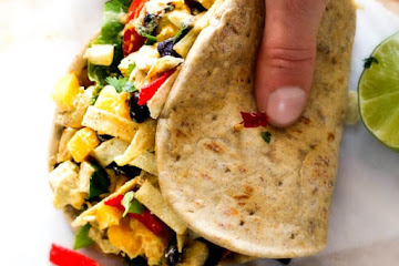 Avocado Chicken Salad (Sandwiches)