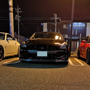 NISSAN GT-R R35