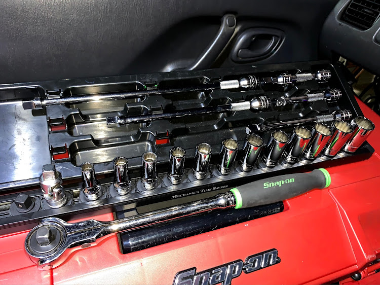 ラクティスのSnap-on3/8スイベルラチェット限定ブラック FHNFD100VB・Snap-on Team 鈴木屋・あまり使わないけど持っていたい工具・勢い大事！に関するカスタム事例の投稿画像3枚目
