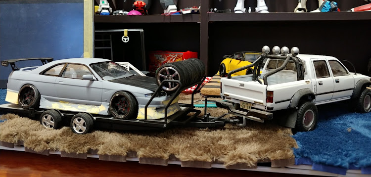ともさんさんが投稿したR33スカイライン・プラモデルに関するカスタム事例の投稿画像1枚目