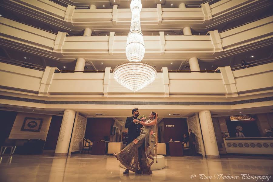 Wedding photographer Puru Vaishnav (blinkeyefilms36). Photo of 10 December 2020