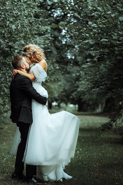 Fotógrafo de casamento Evgen Gavrilov (evgavrilov). Foto de 13 de março 2023