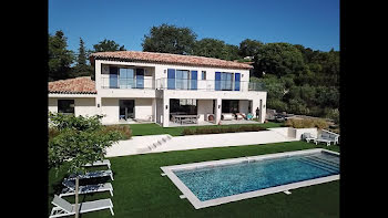 villa à Grimaud (83)