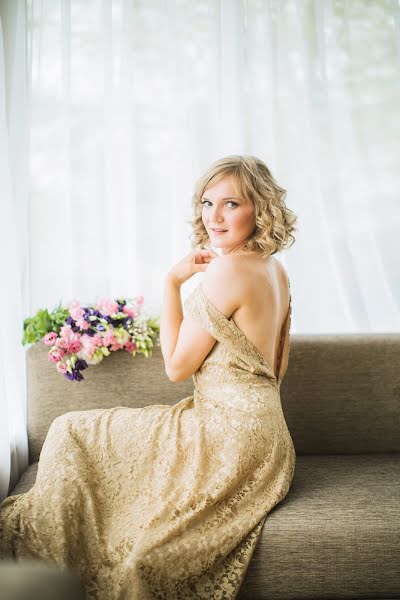 ช่างภาพงานแต่งงาน Anna Kovaleva (kovaleva) ภาพเมื่อ 20 พฤษภาคม 2015