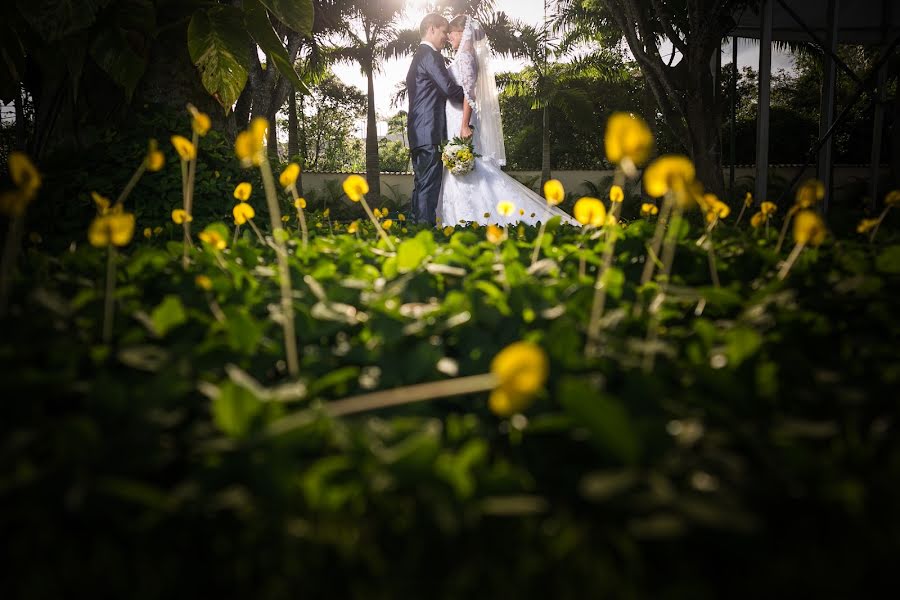 Wedding photographer Raymond Fuenmayor (raymondfuenmayor). Photo of 27 May 2019