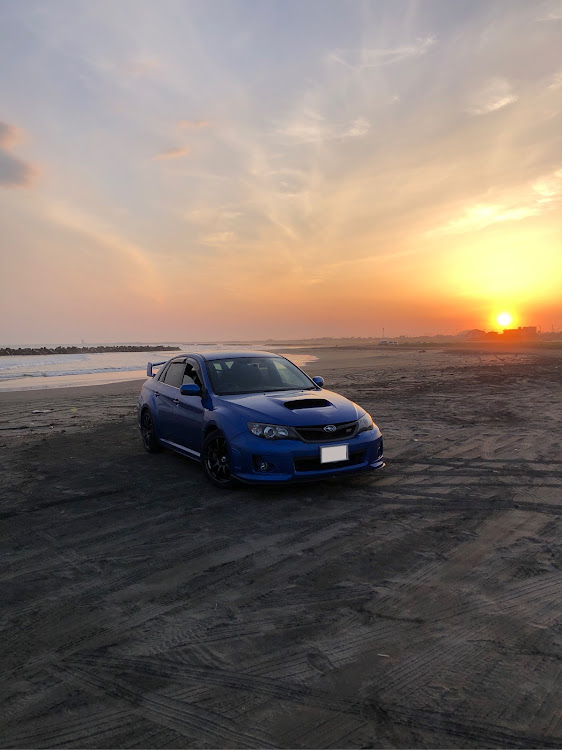 インプレッサ WRX STIのpersimmonさんが投稿したカスタム事例の投稿画像3枚目