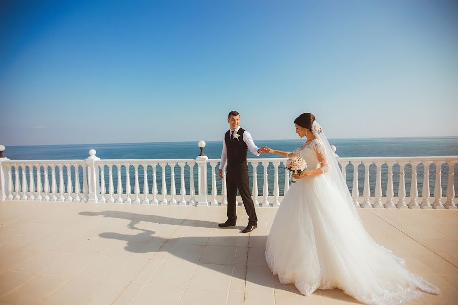 Fotógrafo de bodas Venera Salidinova (vinera). Foto del 9 de abril 2016