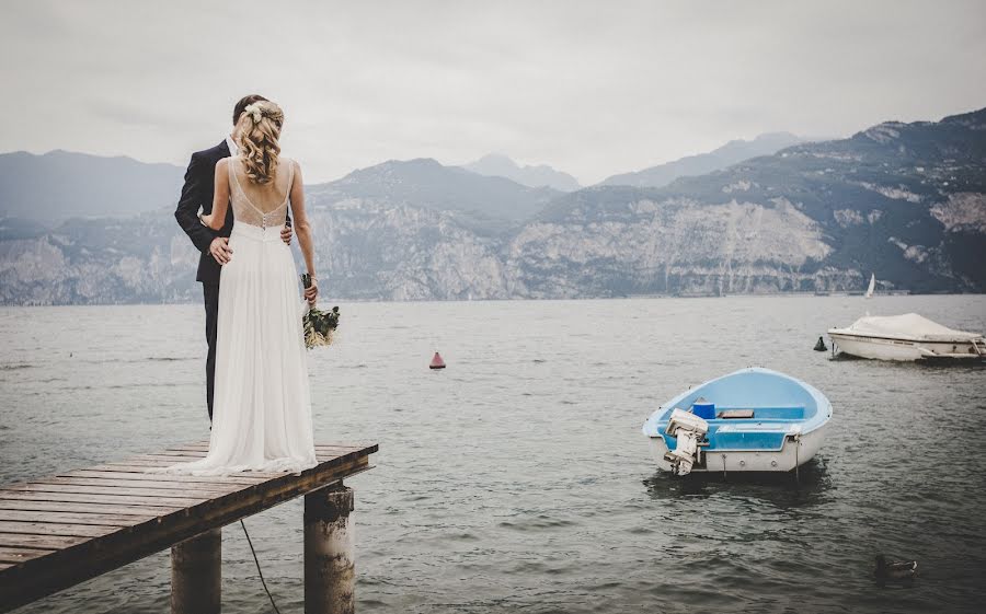 Fotógrafo de casamento Edgars Blumbergs (blumbergse). Foto de 27 de março 2019