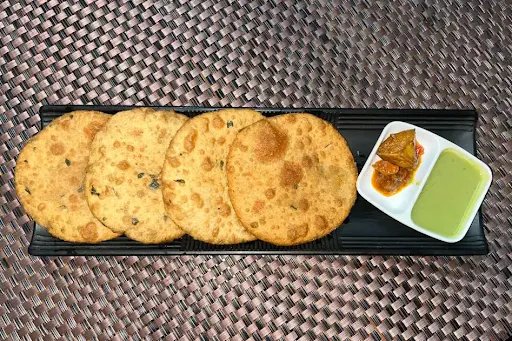 Pyaz Kachori [4 Pieces]