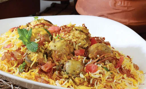 Lucknow Mushroom Dum Biryani