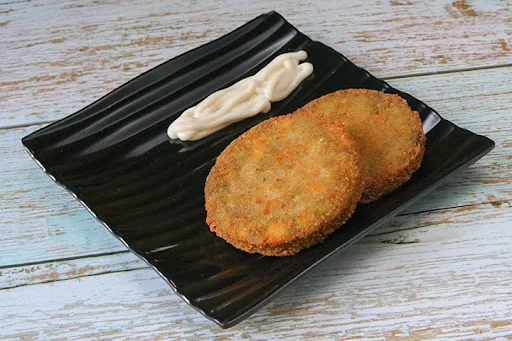 Spinach and Corn Cutlet with Cheese Sauce (2 pcs)