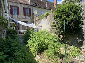 maison à Villeneuve-sur-Yonne (89)