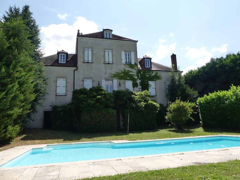 Vente propriété 9 pièces 302 m² à Montcenis (71710), 660 000 €