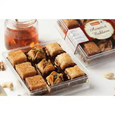 Assorted Baklava Nine Pcs