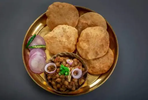 Chhole Puri [5 Piece] - Times Of Paratha Special