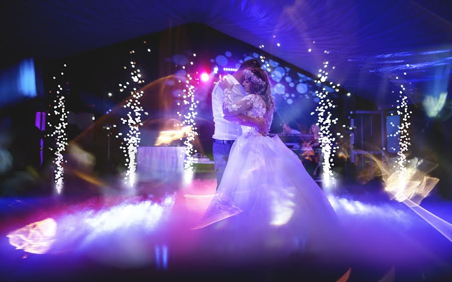 Fotógrafo de casamento Ákos Erdélyi (erdelyi). Foto de 23 de junho 2019