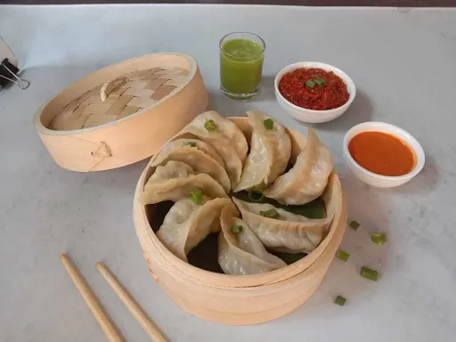 Chicken Steamed Momos Large Pack [10 Pieces]